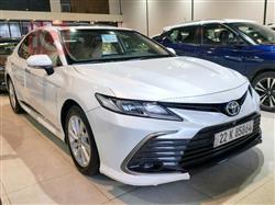 تۆیۆتا کامری